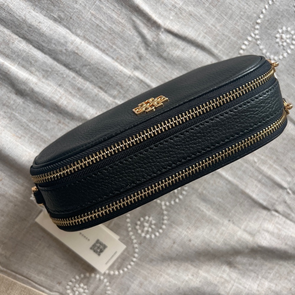 TORY BURCH• Britten Black Leather Camera Bag with Gold Logo - Picture 7 of 13
